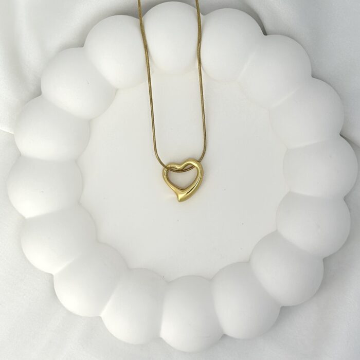 Drift Heart Necklace - Image 2