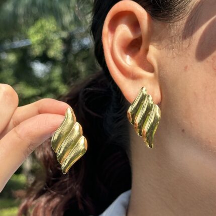 Ribbon Wave Earring