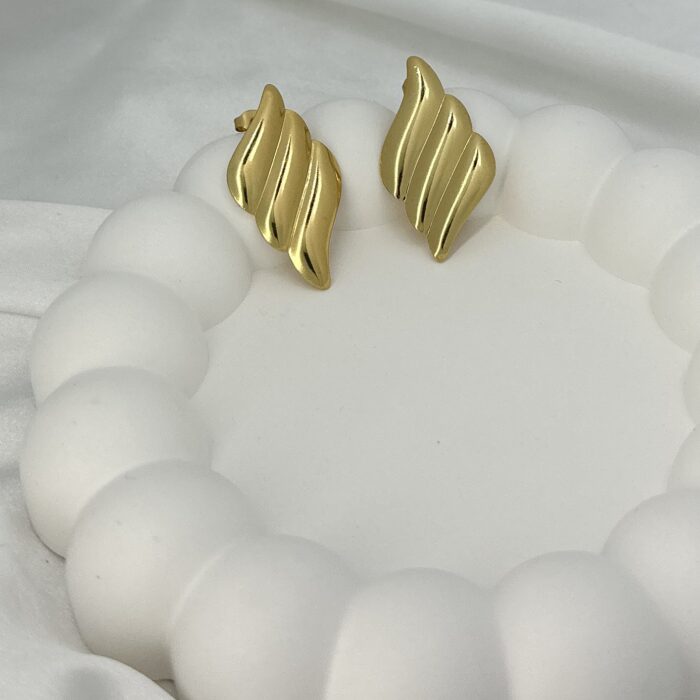 Ribbon Wave Earring - Image 4