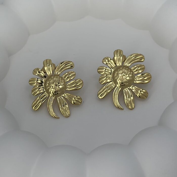 Sunlit Daisy Studs - Image 4