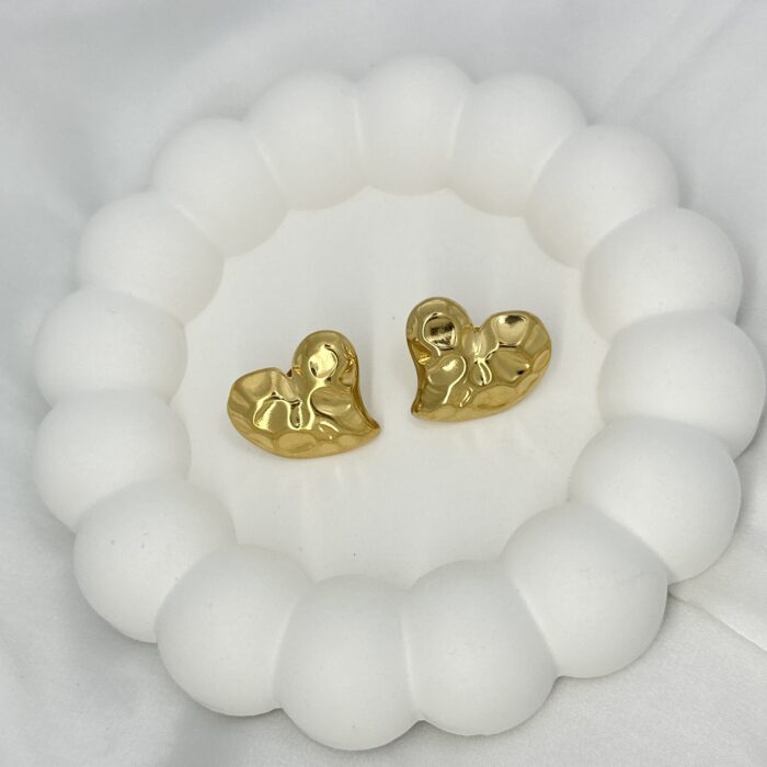 Pebble Kiss Studs - Image 3