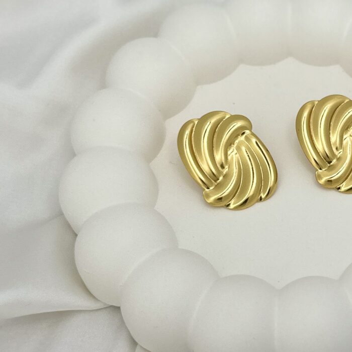 Ribbon Swirl Earrings - Image 5