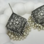 Pearl Veil Earrings - Image 5