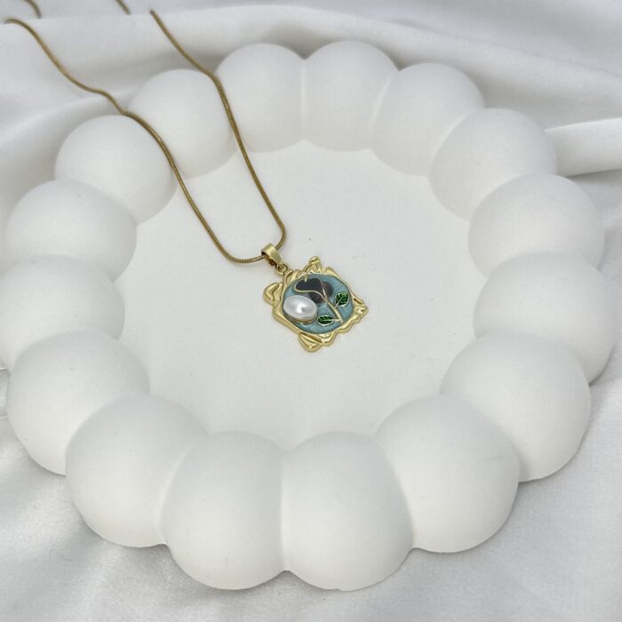 Pearl Grove Necklace - Image 1