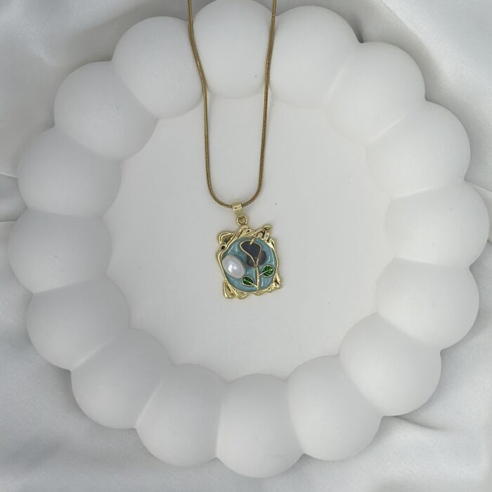Pearl Grove Necklace - Image 2