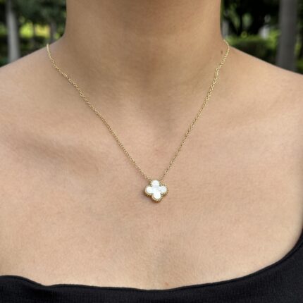 Serene Clover Necklace
