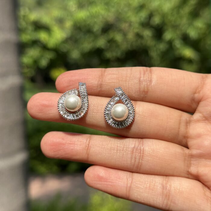 Opaline Halo Earrings - Image 4