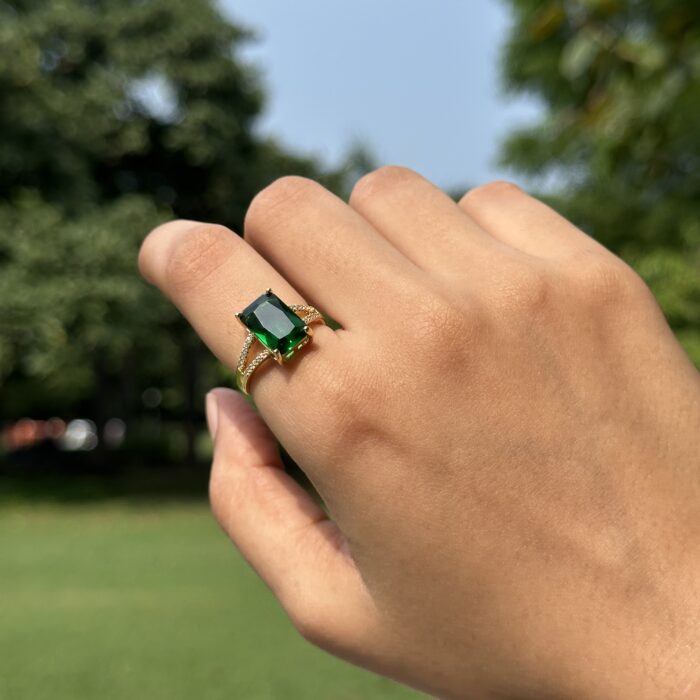Emerald Prism Ring - Image 1