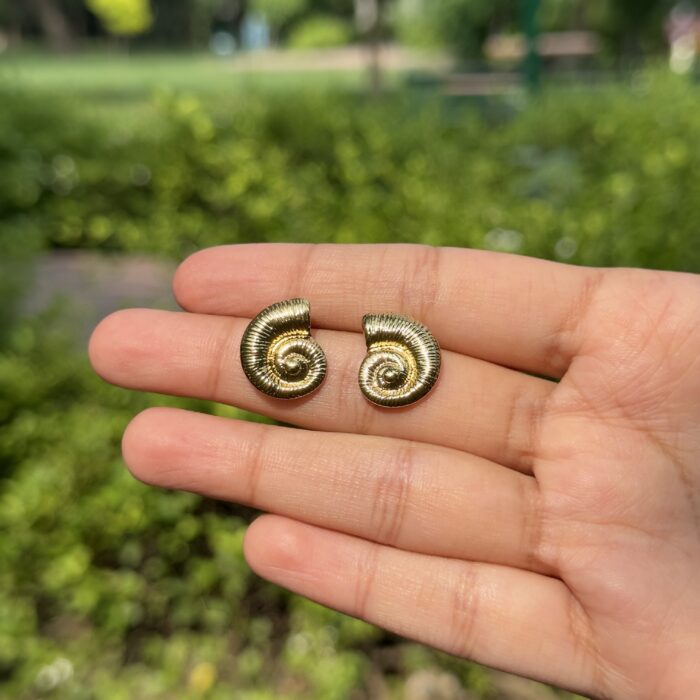 Seashell Spiral Earrings - Image 4