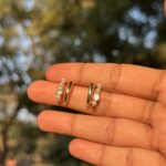 Pearl hug hoops - Image 2