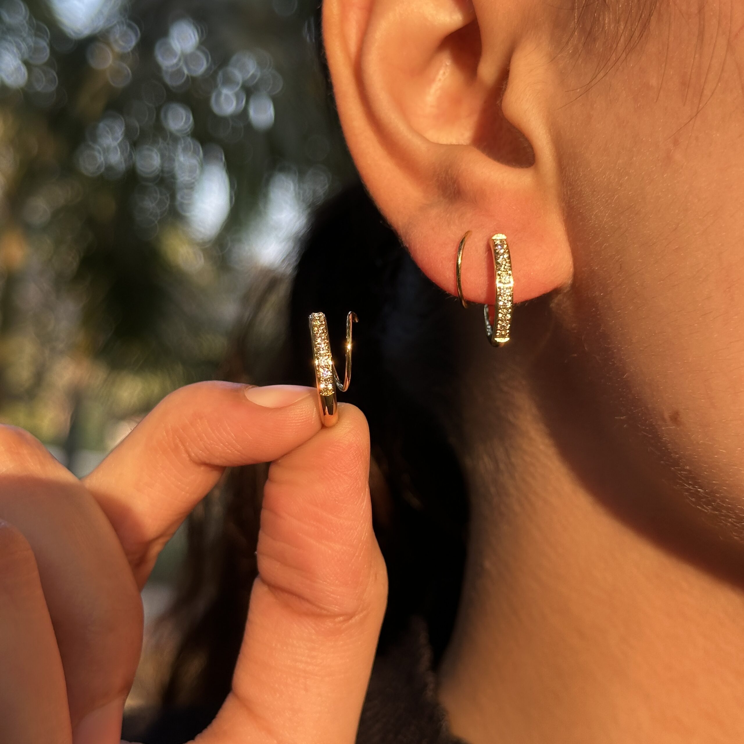 110.1 Twist Hoop - Image 1